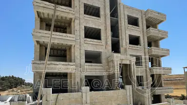 شقة - طريق المطار الحويطي خلف العالمية - 120000 دأ